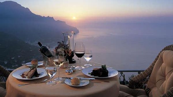 Wouw! 12 Restoran Ini Punya Pemandangan Paling Cantik di Dunia