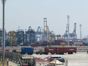 Tak Hanya Bonus, Ini Alasan Pekerja JICT Mogok Kerja Seminggu Tak Hanya Bonus, Ini Alasan Pekerja JICT Mogok Kerja Seminggu