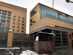 Mengapa Begitu Banyak Diplomat AS Bekerja di Rusia?