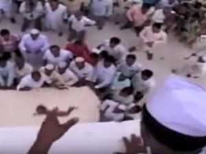 Ritual Kontroversi, Lempar Bayi Demi Keberuntungan