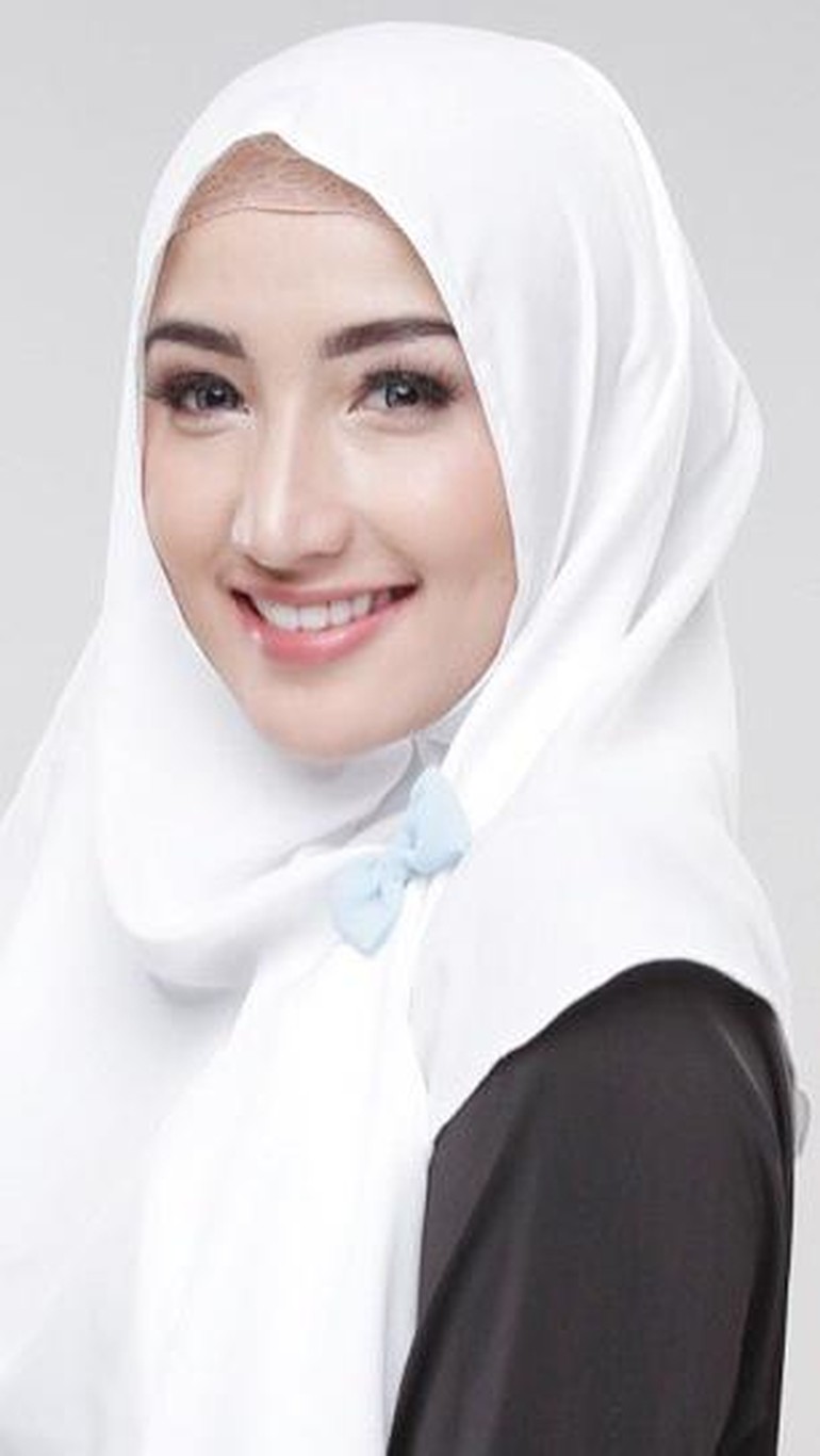 Payudara Montok Cewek Hijab Pakai Kacamata Video Bokep