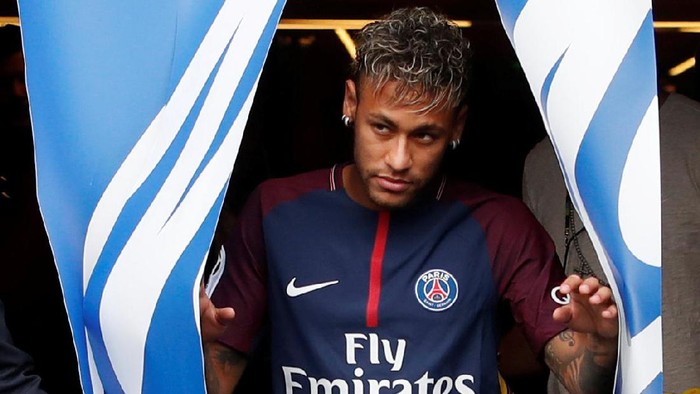 NEymar Soccer Football - Paris Saint-Germain F.C. - Neymar Jr Press Conference - Paris, France - August 4, 2017 New Paris Saint-Germain signing Neymar Jr REUTERS/Christian Hartmann