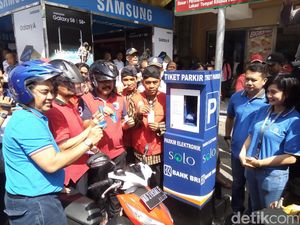 Parkir di Jalan Gatot Subroto Solo Kini Pakai E-Money