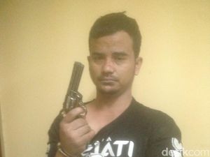 Mengaku Polisi, Simson Todong Nelayan Pakai Mainan di Grogol