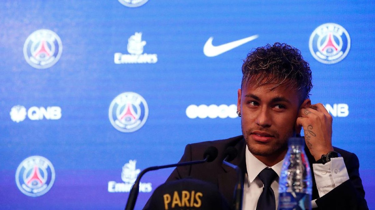 Neymar secara resmi diperkenalkan sebagai pemain PSG (Foto: Christian Hartmann/REUTERS)