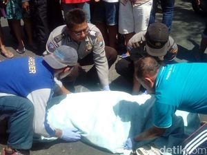 Seorang Ibu Tewas Terlindas Truk Saat Jemput Anak Sekolah