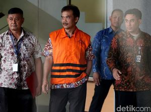 Tersangka Pengadaan Pupuk Resmi Ditahan KPK