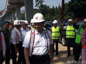 Luhut: Proyek LRT Hemat Rp 300 M karena Pakai Produk Lokal