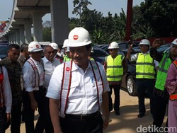 Luhut: Proyek LRT Hemat Rp 300 M karena Pakai Produk Lokal