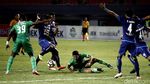 Bhayangkara FC Pecundangi Arema 2-1