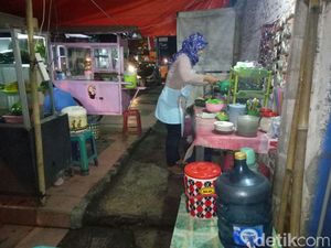 Selain Tak Punya Kelamin dan Anus, Hidup Dwi Josi juga Pas-pasan