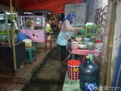 Selain Tak Punya Kelamin dan Anus, Hidup Dwi Josi juga Pas-pasan