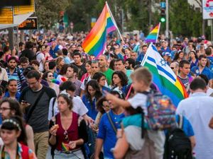 Lebih dari 10 Ribu Orang Ikuti Parade Gay di Yerusalem