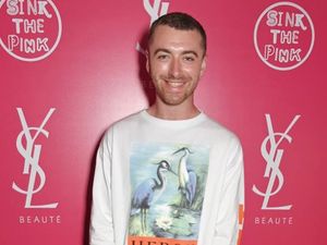 Foto:  Sam Smith Semakin Langsing! Tengok Transformasi Dramatisnya