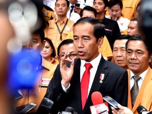 Jokowi Ingatkan Mendikbud dan Menristekdikti untuk Ikuti Perubahan