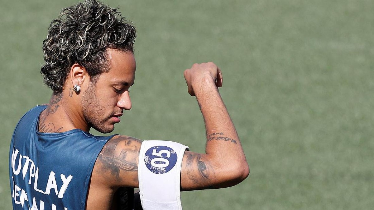 Neymar pindah ke PSG setelah empat tahun membela Barcelona (Leonardo Benassatto/Reuters)
