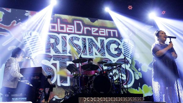 Toba Dream Rising Star