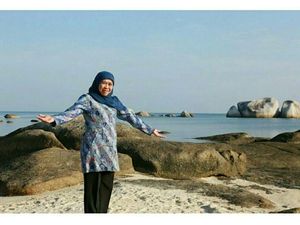 Keren! Khofifah Ikut Promosi Wisata Belitung Lewat Instagramnya