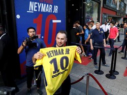 Hari Pertama Jual Jersey Neymar, PSG Sudah Dapat Rp 15,6 M