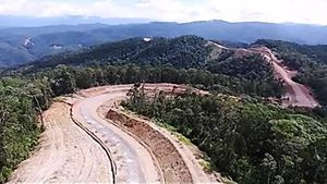 Foto: Mau Lihat Jalan Trans Papua Dibangun? Nih Foto-fotonya