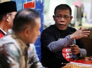 Diskusi Membahas Kasus Novel