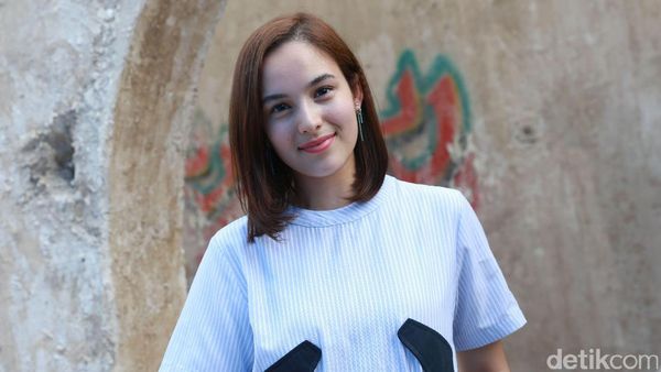 Nggak Bikin Diabetes! Lihat Manisnya Senyuman Chelsea Islan