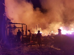 Bank dan Kantor Pos di Paniai Papua Hangus Terbakar