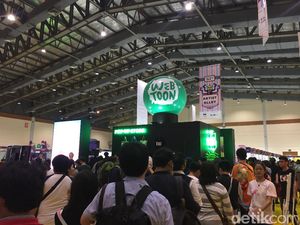 Ramai Pengunjung Mampir ke Booth LINE di Popcon Asia 2017 Ramai Pengunjung Mampir ke Booth LINE di Popcon Asia 2017
