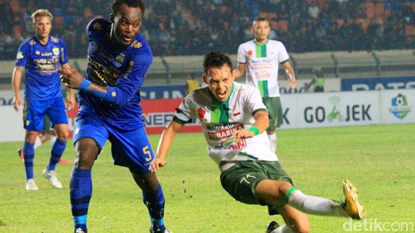 Persib Akhiri Puasa Kemenangan usai Cukur PS TNI 3-1