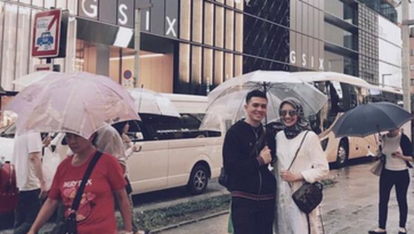 So Sweet! Intip Zaskia Sungkar Libur Berduaan ke Jepang Bareng Irwansyah