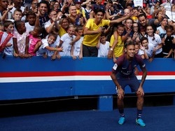 Ini Pesan dan Harapan Ronaldinho untuk Neymar di PSG