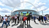 Laga Community Shield antara Arsenal dan Chelsea digelar di Wembley, Minggu (6/8/2017). Arsenal berstatus juara Piala FA musim lalu, sedangkan Chelsea adalah juara Premier League. Foto: Dan Mullan/Getty Images