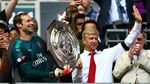 Hoki Wenger di Wembley