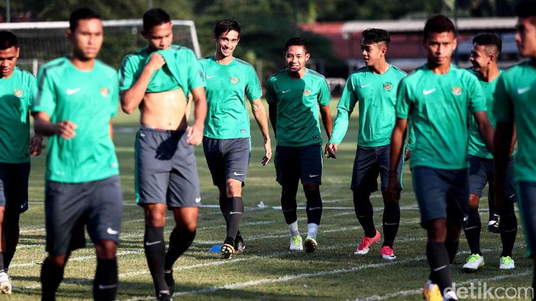 Abon dan Kecap Manis Jadi Bekal Timnas U-16 di Thailand