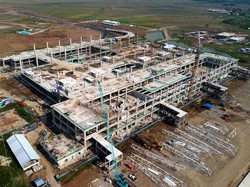 Luhut Ingin Bandara Kertajati Jadi Pusat Logistik