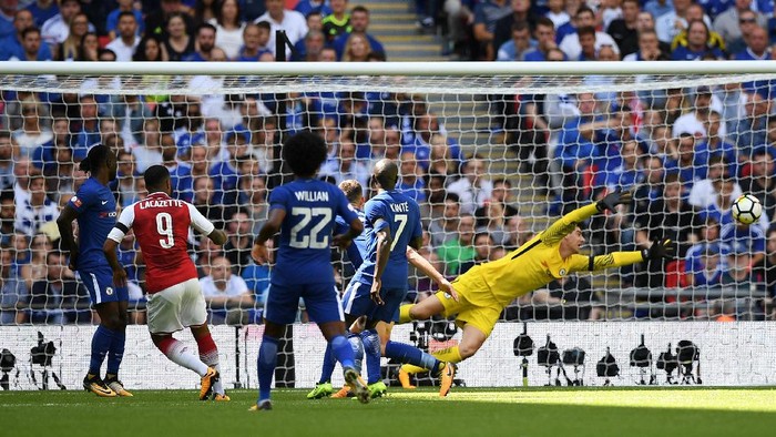 Lacazette Masih Perlu Beradaptasi dengan Intensitas Premier League, tapi...