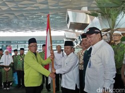 Rombongan Pertama Jemaah Haji Khusus Diberangkatkan Hari Ini