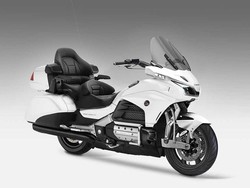 Honda Gold Wing Behemoth Tampil Mewah