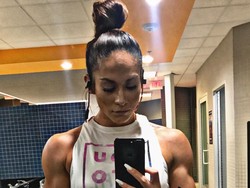 Ini Janice, Kembaran J-Lo Bertubuh Kekar yang Viral di Instagram