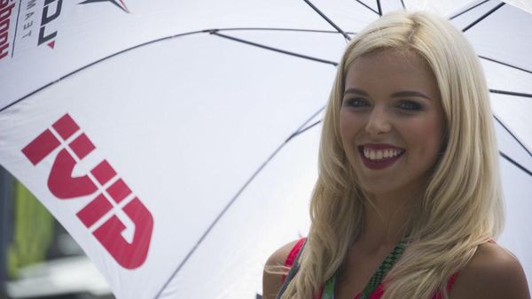 Selamat Tinggal Umbrella Girl F1