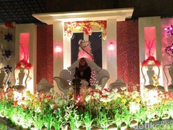 Jangan Kaget, Mahligai Pengantin Ini Dibuat dari Rongsokan Sampah