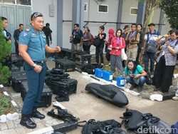 Gelar Latihan Tempur, Pasukan Katak Gunakan Peralatan James Bond