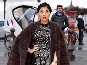 Foto: Gaya Stylish Putri Raja Thailand di Paris Fashion Week Foto: Gaya Stylish Putri Raja Thailand di Paris Fashion Week
