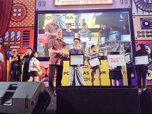 Ilustrator Muda Sandy Solihin Jadi Pemenang Kompetisi ModCon Digital Arts 2017 Ilustrator Muda Sandy Solihin Jadi Pemenang Kompetisi ModCon Digital Arts 2017