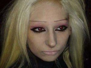 Foto: Wanita-wanita yang Gagal Bikin Alis, Tampang Mereka Jadi Kocak Foto: Wanita-wanita yang Gagal Bikin Alis, Tampang Mereka Jadi Kocak