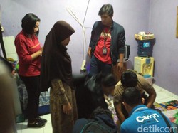 Momen Tersangka Hate Speech ke Jokowi Ditangkap Polisi di Cianjur