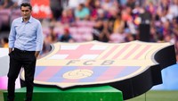 Pertandingan Joan Gamper Trophy di Camp Nou, Selasa (8/8/2017) dinihari WIB, juga jadi pertandingan kandang pertama bagi pelatih anyar Barca, Ernesto Valverde. Foto: Alex Caparros/Getty Images
