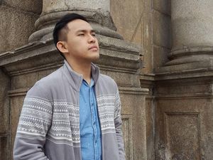 Kenalan dengan Ilustrator Sampul Harry Potter Versi Indonesia, Nicholas Filbert!