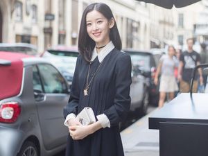 Hebat! Wanita Cantik Ini Jadi Miliarder Termuda di China