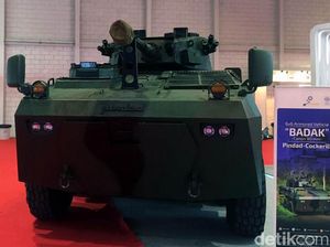 Panser Badak di Festival Teknologi Habibie Panser Badak di Festival Teknologi Habibie